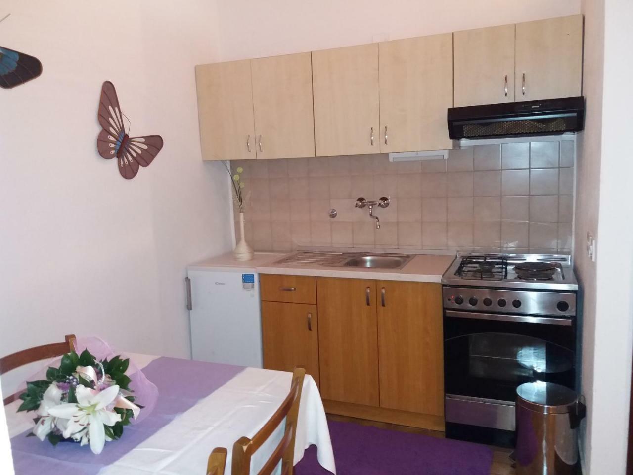Apartment Hortenzija บาชกาโวดา ภายนอก รูปภาพ